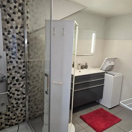 Hyper Centre, Ideal Pour 4 Pers Possibilite 6 Couchages Appartement