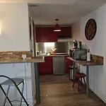 Apartment Hyper Centre, Ideal Pour 4 Pers Possibilite 6 Couchages *