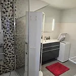 Hyper Centre, Ideal Pour 4 Pers Possibilite 6 Couchages Apartment